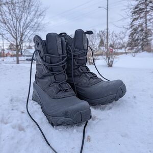 North Face Men's Chilkat 400 - Size 10.5